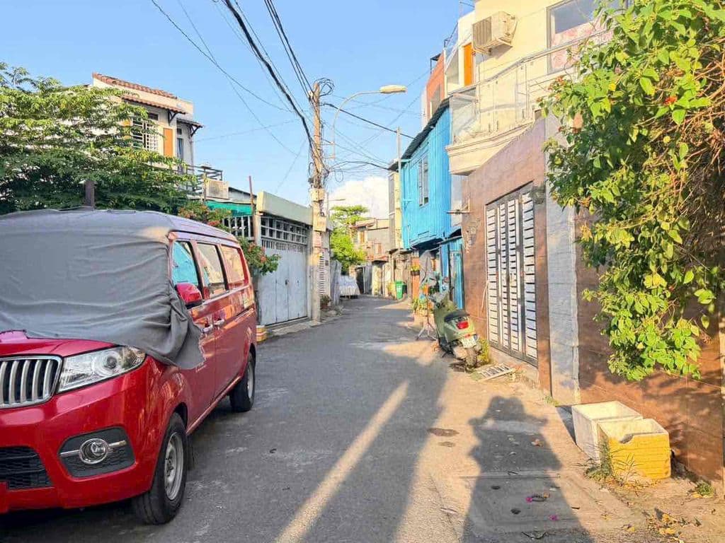 BÁN NHANH NHÀ C4- HXH - GẦN ĐẶNG VĂN BI - GA METRO - 66m2 SD