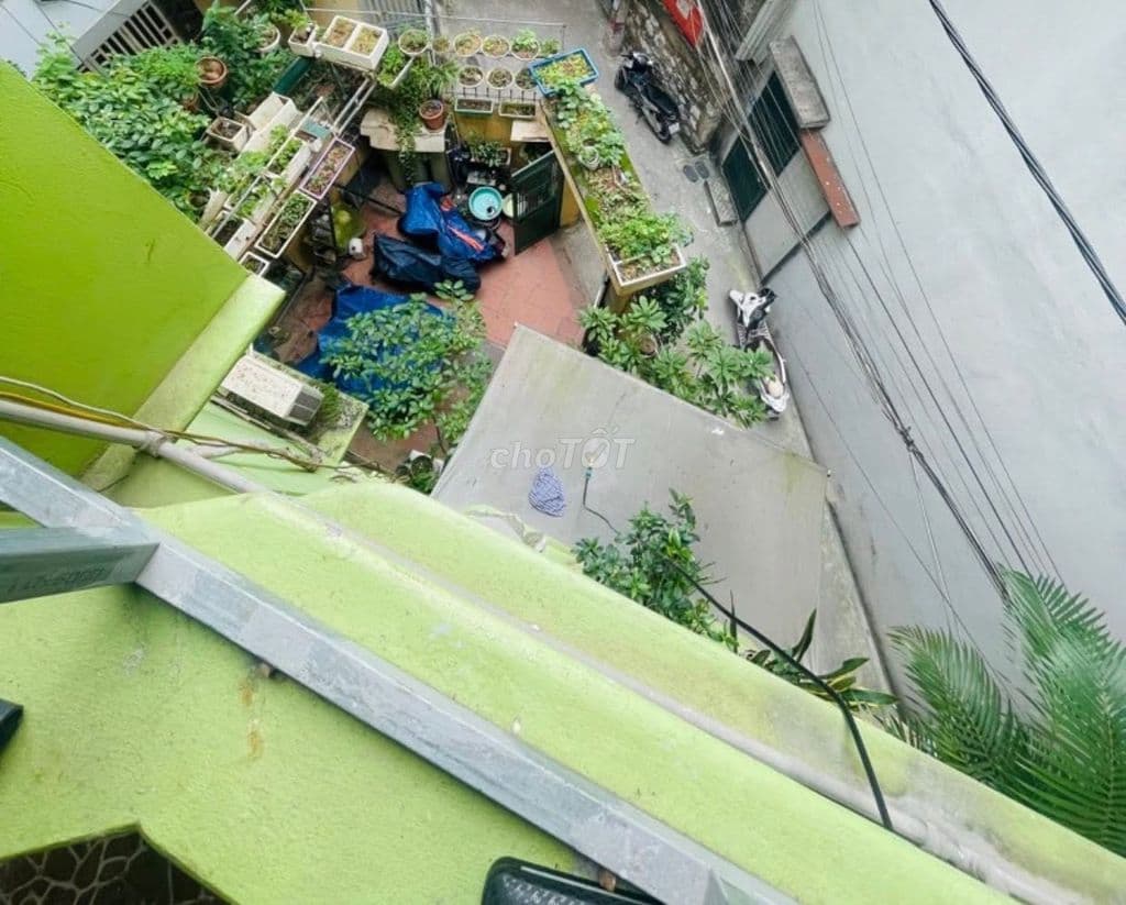 Bán nhà Giáp Bát 60m² x 4 tầng, mặt tiền 6m, ô tô vào sân