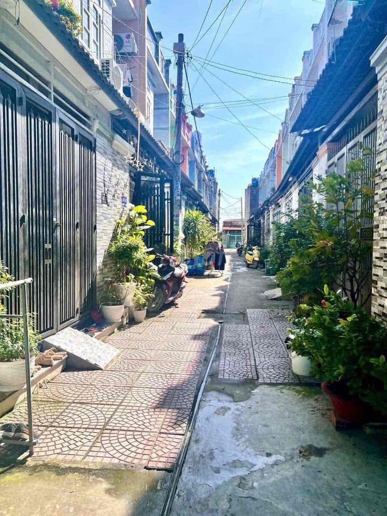 Nhà đẹp 4,3*10m 2PN hẻm 4m 2/ ngắn Chợ LÊ THỊ NGAY ẤP 1 VĨNH LÔC A - Ảnh 2