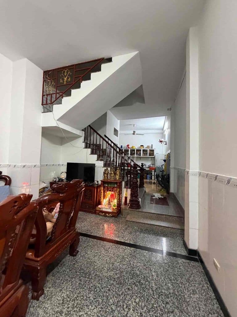 Mặt tiền kinh doanh LÊ CAO LÃNG, TÂN PHÚ - 4,2 x 11m - Giá: 6tỷ nhỉnh