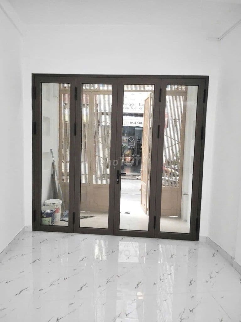 Bán nhà đường Hoàng Hoa Thám Quận Tân Bình, ngang 5,2m với 71m2 đất