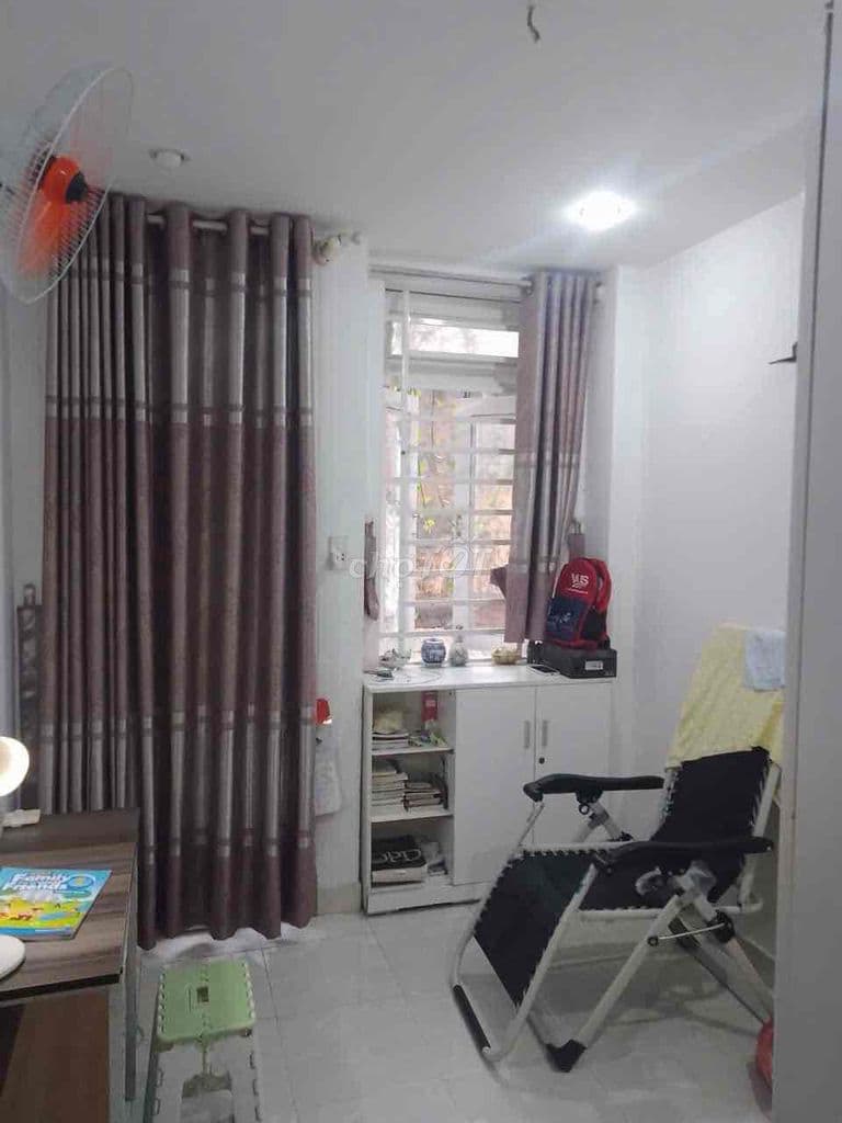 Bán nhà 362 Hai Bà Trưng Quận 1 1 trệt 3 lầu giá 5.2 tỷ - Ảnh 2