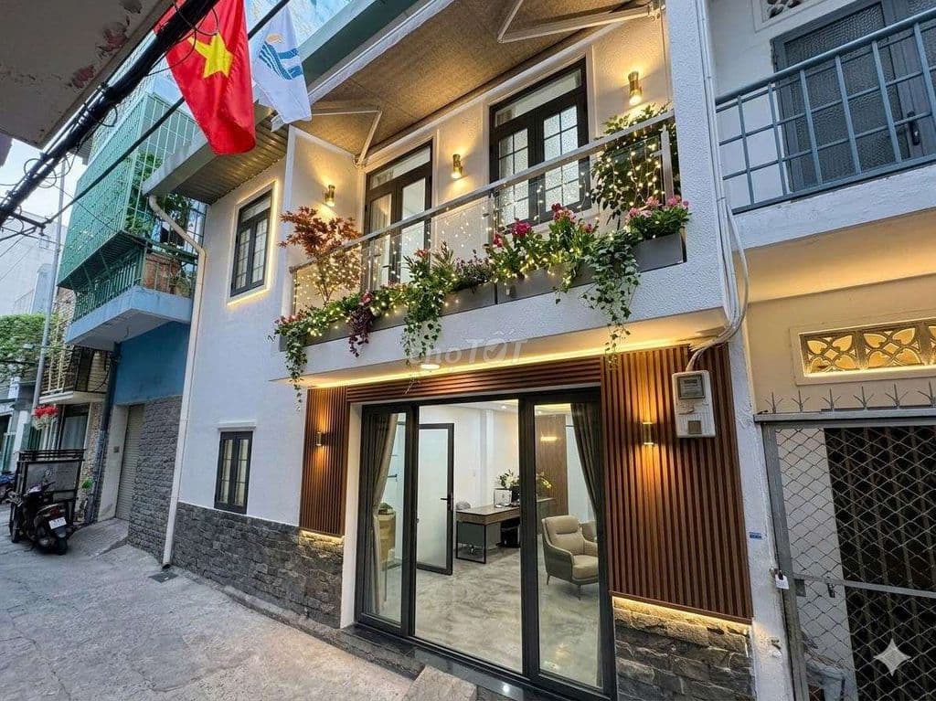 NGUYỄN VĂN LẠC 7.4 x 3.85, 3PN 2WC nhỉnh 4 tỷ