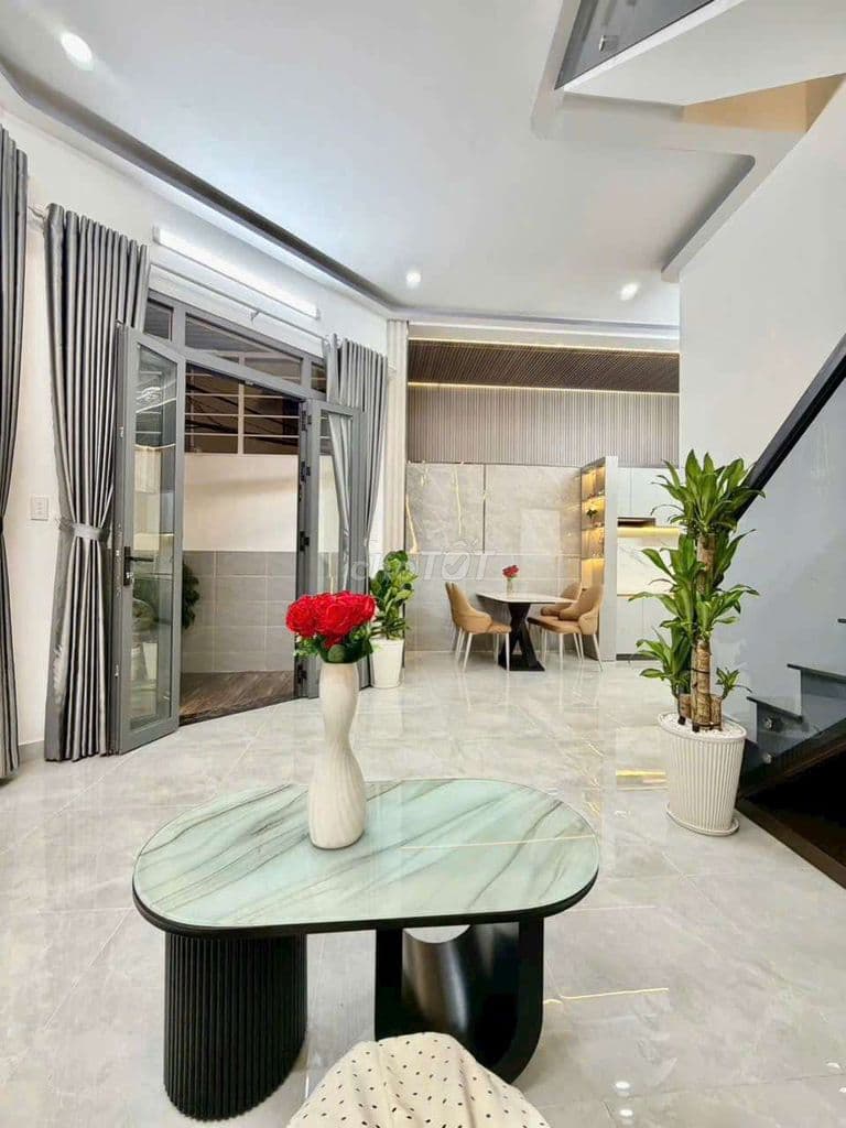 căn góc 6x9m 2 tầng kế Phú Mỹ quận 7 4 tỷ 590 - Ảnh 2