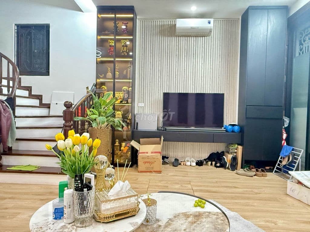 BÁN GẤP NHÀ NGỌC LÂM - LONG BIÊN, 4 TẦNG, NGÕ THÔNG, GIÁ HƠN 8 TỈ - Ảnh 2