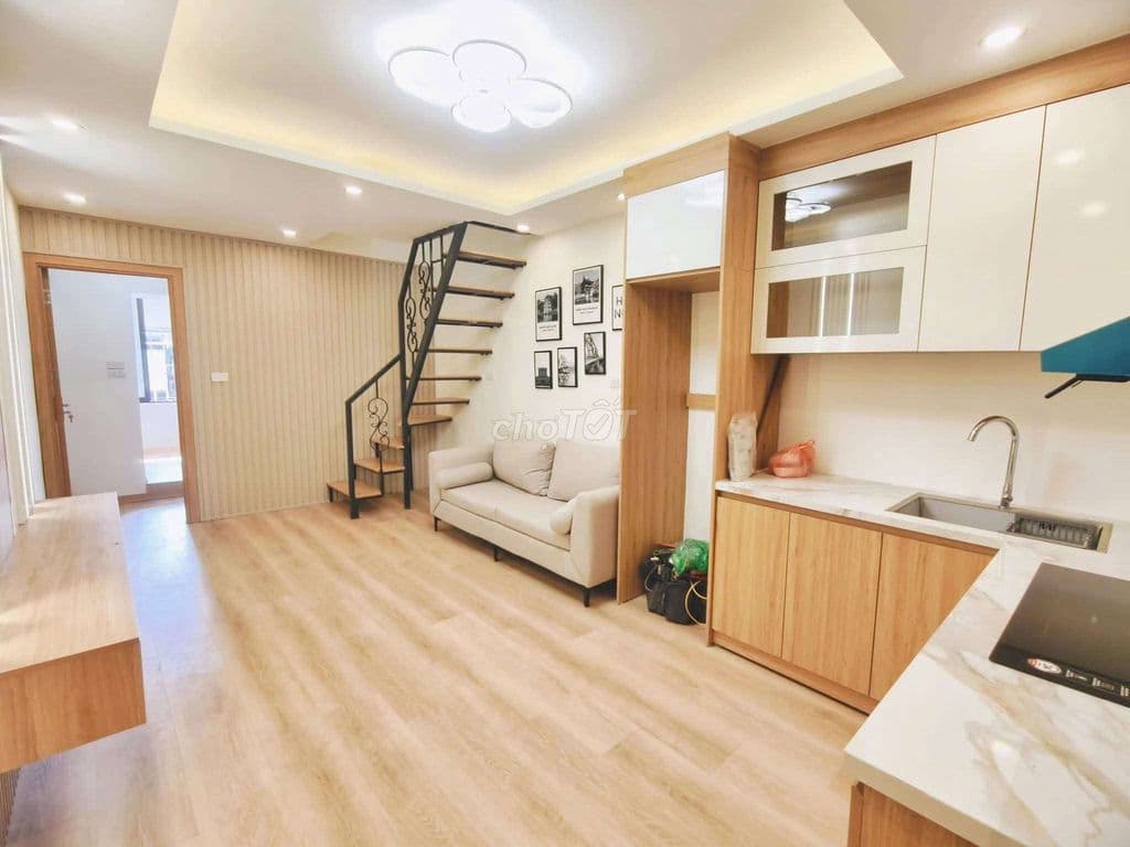 3 tỷ tí Tập thể Quỳnh Mai, Duplex 80m 4 ngủ, mặt phố ô tô đỗ cửa, SĐCC