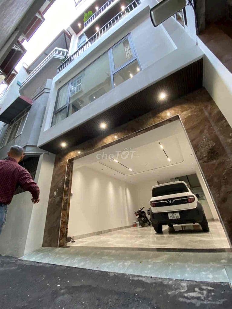 cần bán gấp nhà mới cạnh phố nguyễn văn cừ