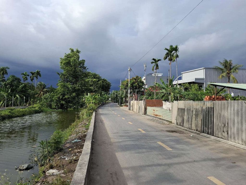 Bán gấp lô đất 4,5x28 cống hộp số 3 phường thới an