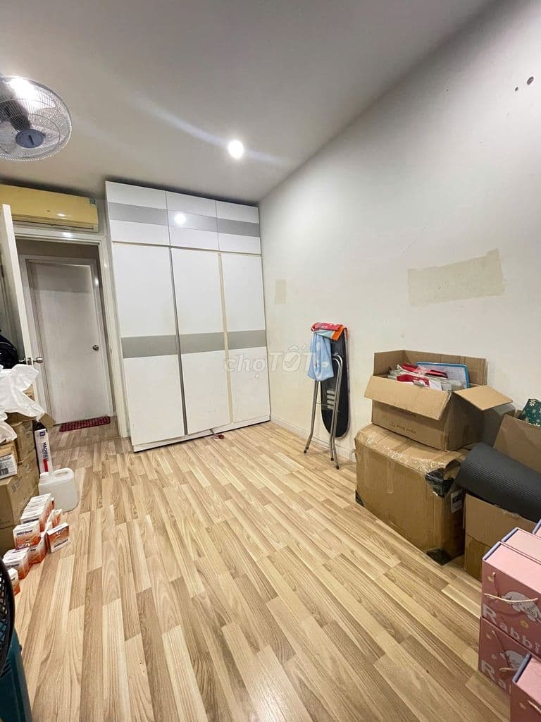 Bán CC City Gate Towers, 2,9 tỷ, 73m2, 2PN, 2WC, view Quận 1 - Ảnh 2