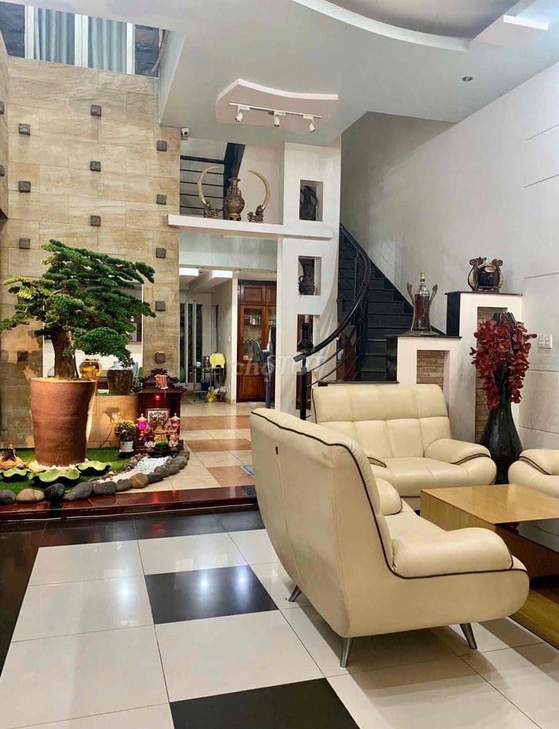 Bán nhà đẹp mua về chỉ việc ở, đường Nguyễn Thế Truyện, Tân Phú