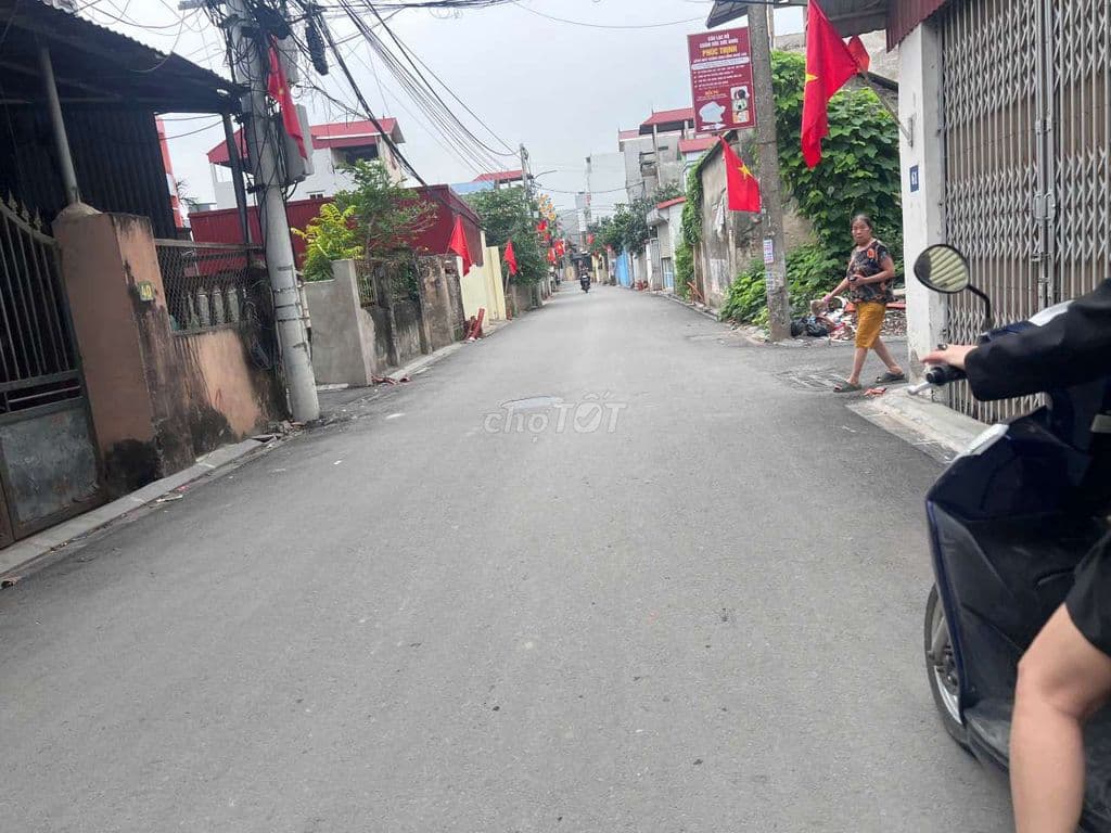 TRONG KHU VIN BẮC HỒNG- GIÁ CHỈ HƠN 3 TỶ- 44M2 ĐƯỜNG THÔNG Ô TÔ