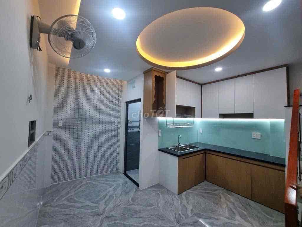 NHÀ 2 TẦNG ĐƯỜNG THÔNG XE HƠI NGUYỄN ẢNH THỦ HT GẦN CHỢ NHÀ ĐẸP Ở NGAY - Ảnh 3