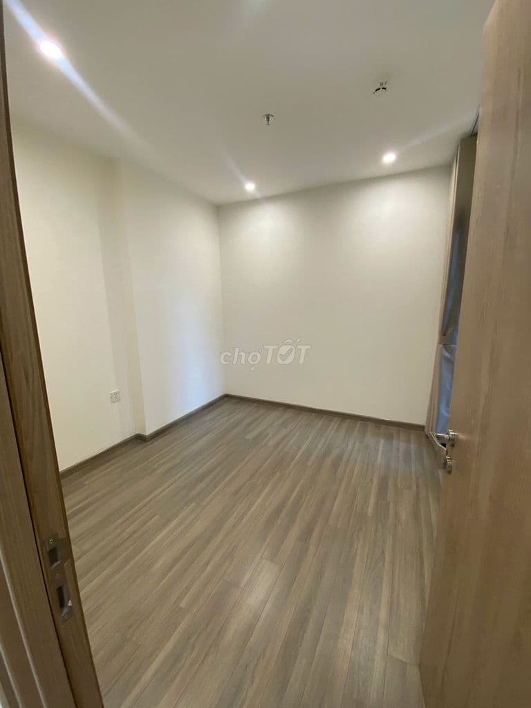 chủ hạ giá bán gấp căn 2pn VIP GH1- MT Vincom, 59m2, 3ty990 btp, SHR - Ảnh 3