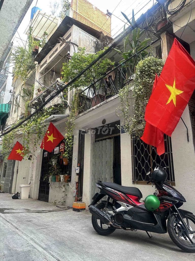Tôi chính chủ cần bán nhà Cao Thắng hẻm xe hơi thông chỉ 5 tỷ 8