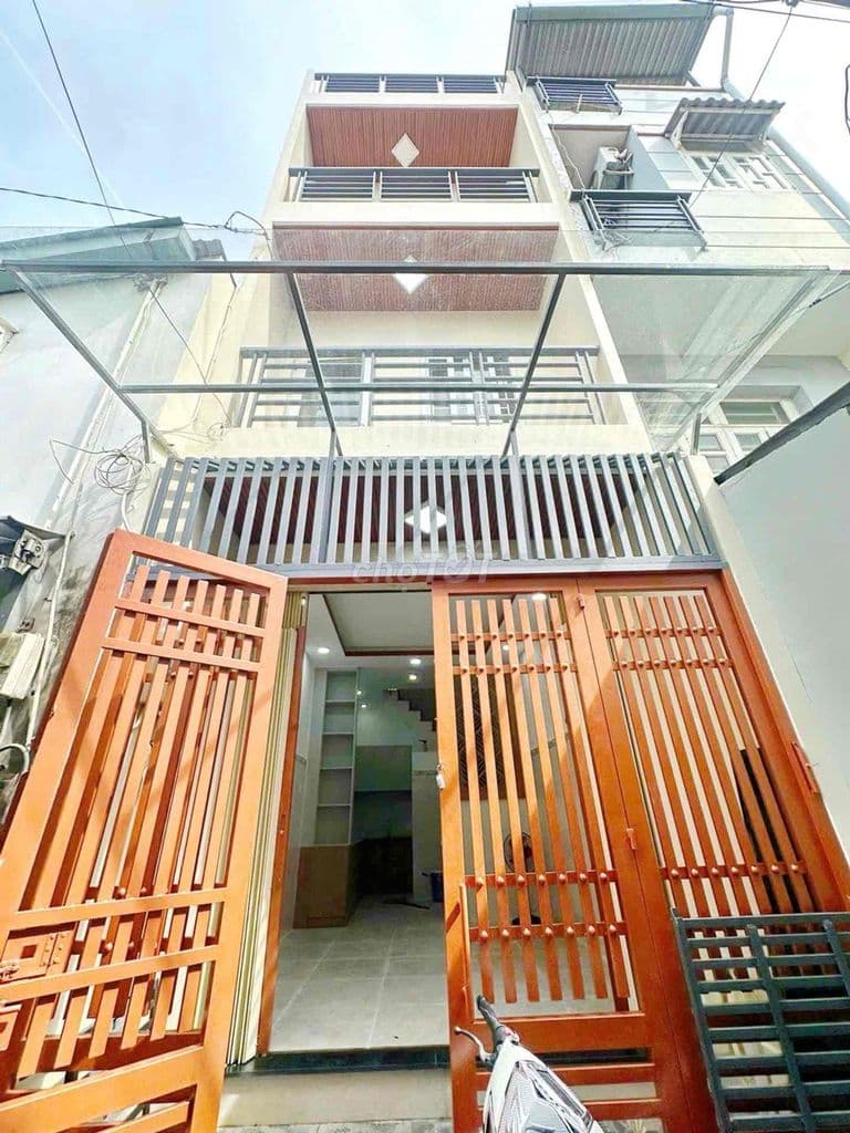 Quận 7 - gần Cư Xá Ngân Hàng - sát trường điểm cấp 2 Nguyễn Hữu Thọ -