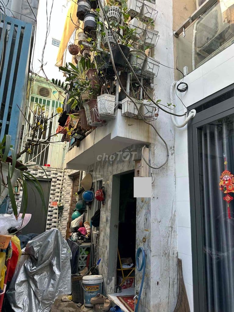 Nhà:3,5x4_ 2lầu (sổ hồng riêng) hẻm 118,Bùi Văn Ba,Q7(củ)