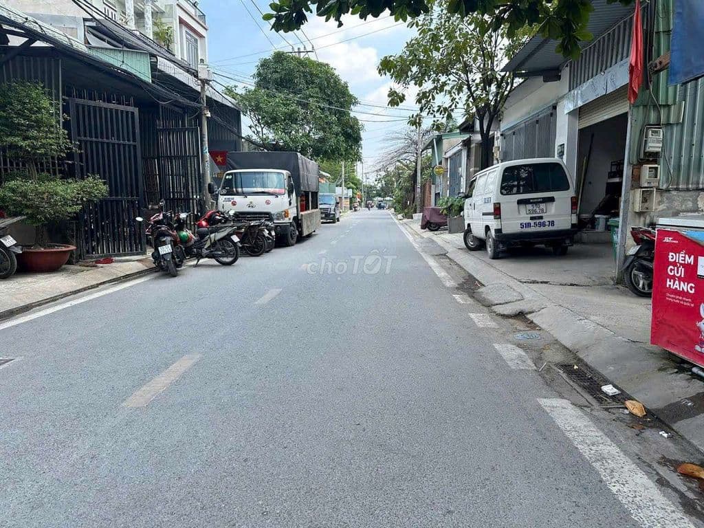 CCg Nhà Thạnh Xuân 25, 125m, hẻm xe tải, ngộp 4.3 tỷ. - Ảnh 2