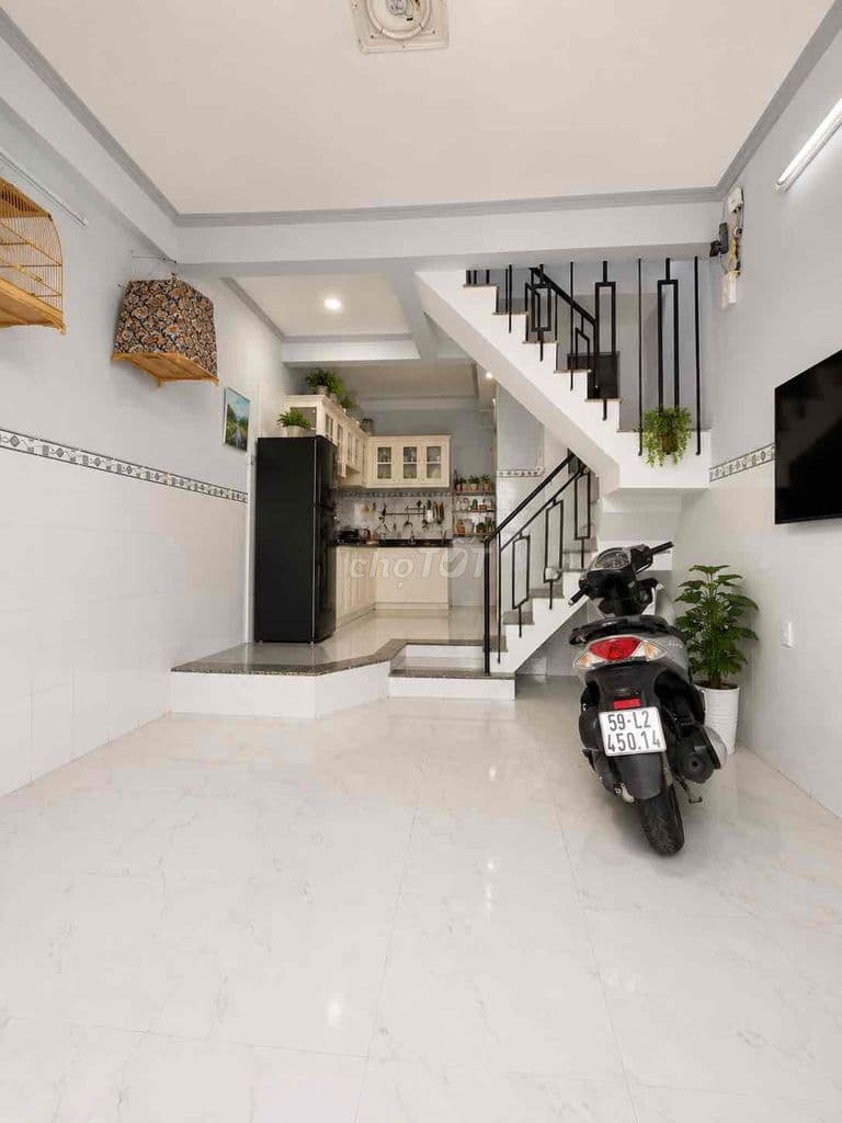 🏡 GIẢM CÒN 3TỶ45 – NHÀ GÓC 2 MẶT THOÁNG – GẦN HUTECH – GẦN HẺM XE HƠI