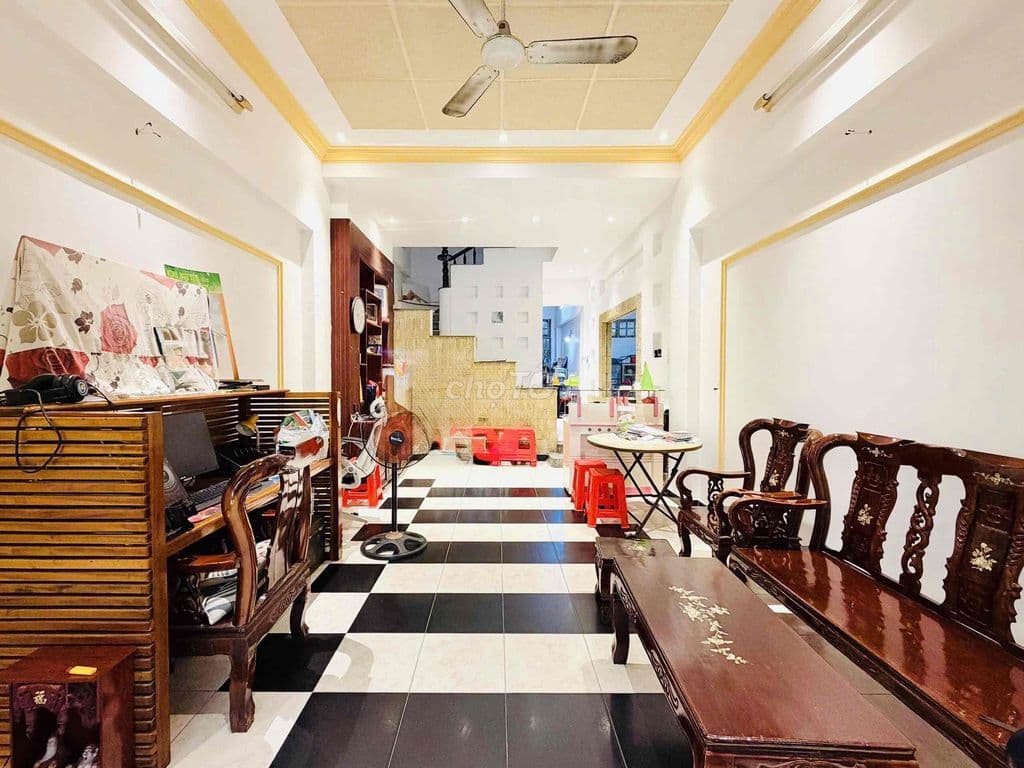 Nhà 4m x 20m 3Lầu Hẻm 8m Ôtô đậu trong nhà Sát Mặt Tiền 20m - Ảnh 2