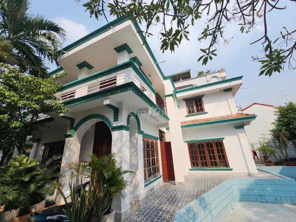 Siêu Biệt Thự 1/ Ngắn ĐHT02 Q12 DT 1100m2 Kẹt Tiền Bán Gấp Giá 66tỷ.