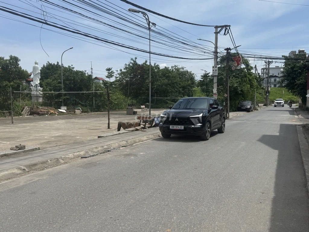 ĐƯỜNG THÔNG OTO 7 CHỖ -ĐẤT VUÔNG- NẰM SÁT TRƯỜNG CÂP 3 VÀ VƯỜN HOA 50M - Ảnh 3