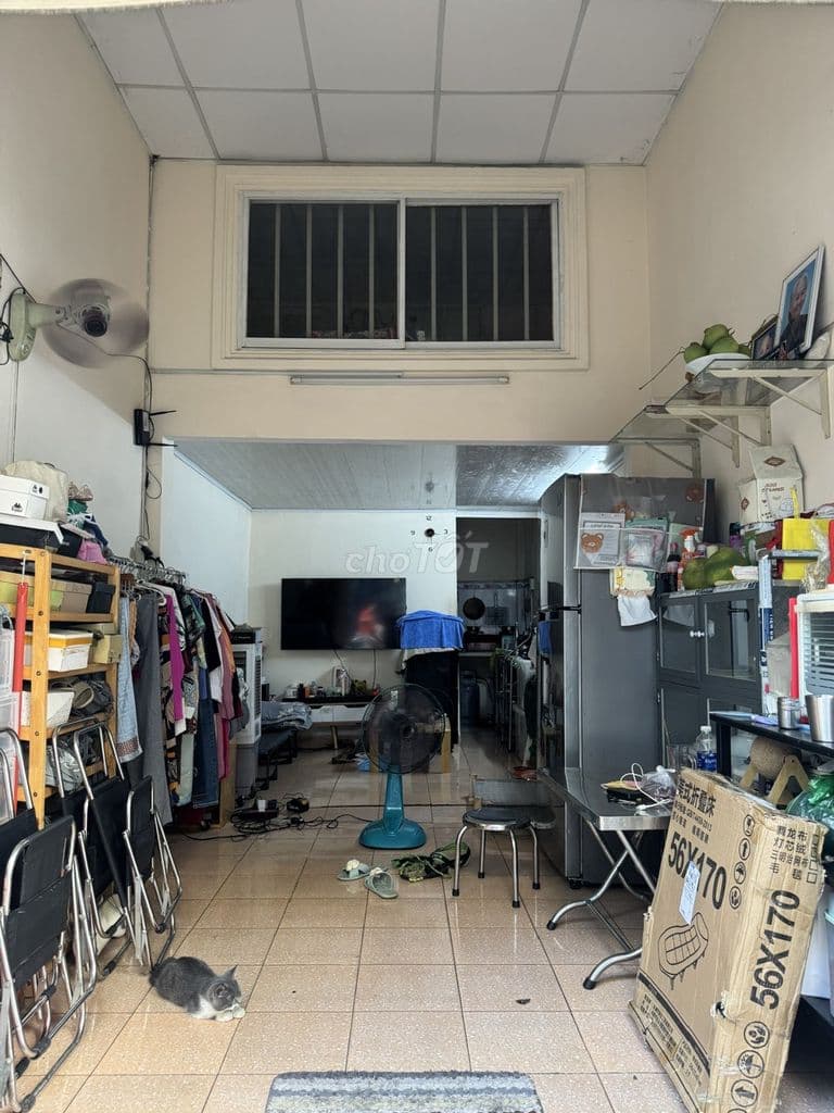 NHÀ HẺM NHỰA LỚN TAXI TỚI CỬA NI SƯ HUỲNH LIÊN P10 TB - Ảnh 3