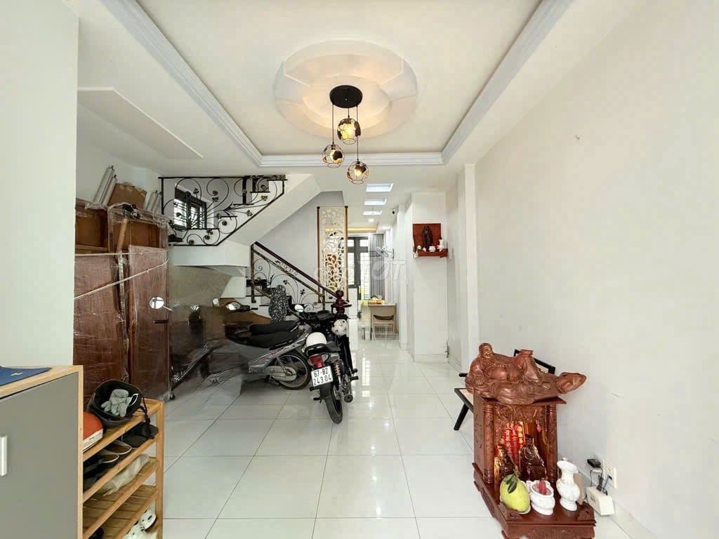 Bán nhà hẻm xe hơi Huỳnh Tấn Phát, quận 7. DT 80m2, 3 tầng; Giá 5.x tỷ - Ảnh 3