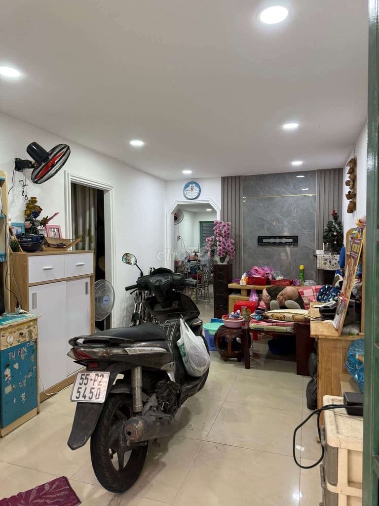 Nhà Đẹp Hẻm 80 Đ. Số 12, 4x12m, Gần AEON Tân Phú