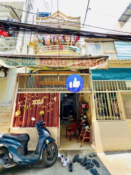 Nhà 2 mặt hẻm 3,5 , khu dân trí cao , hiện hữu 3x9 trệt lửng lầu SHR