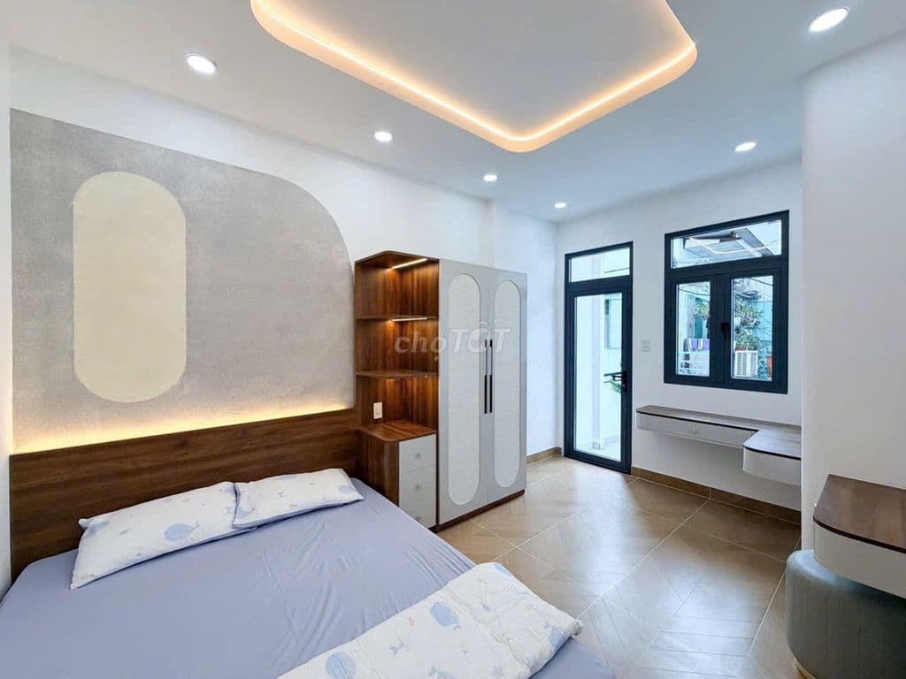 Bán nhà mới trệt lầu ngay cầu Văn Thánh - Ảnh 2