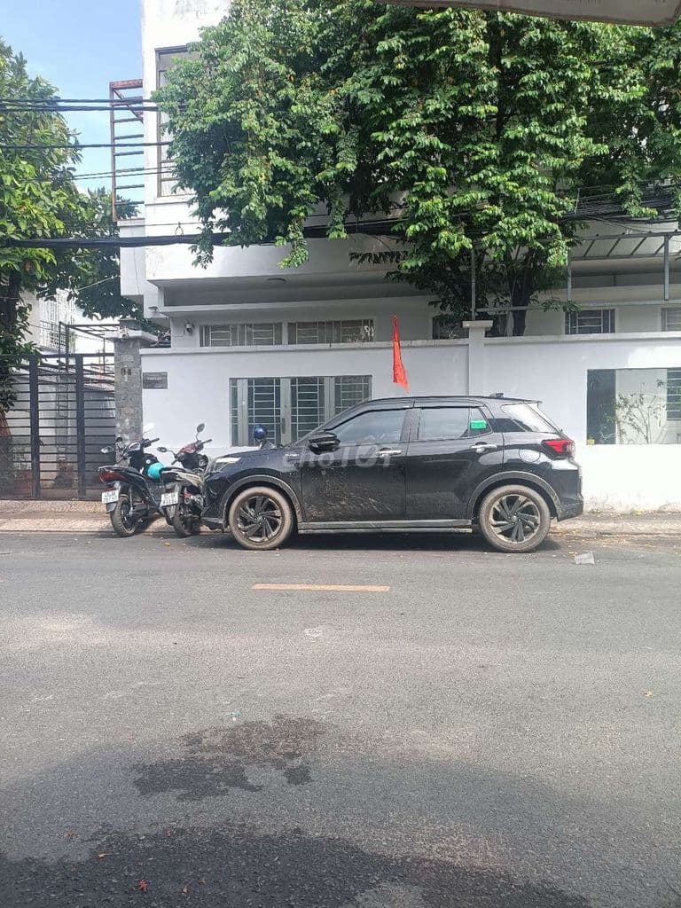 Bán nhà HXH 69M2 Ngã Tư Thủ Đức 5.5 tỷ