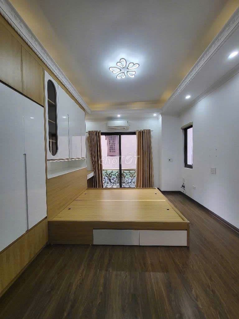 Ô TÔ ĐỖ CỬA - LÔ GÓC THOÁNG SÁNG-TRUNG TÂM HAI BÀ TRƯNG - DÂN XÂY MỚI