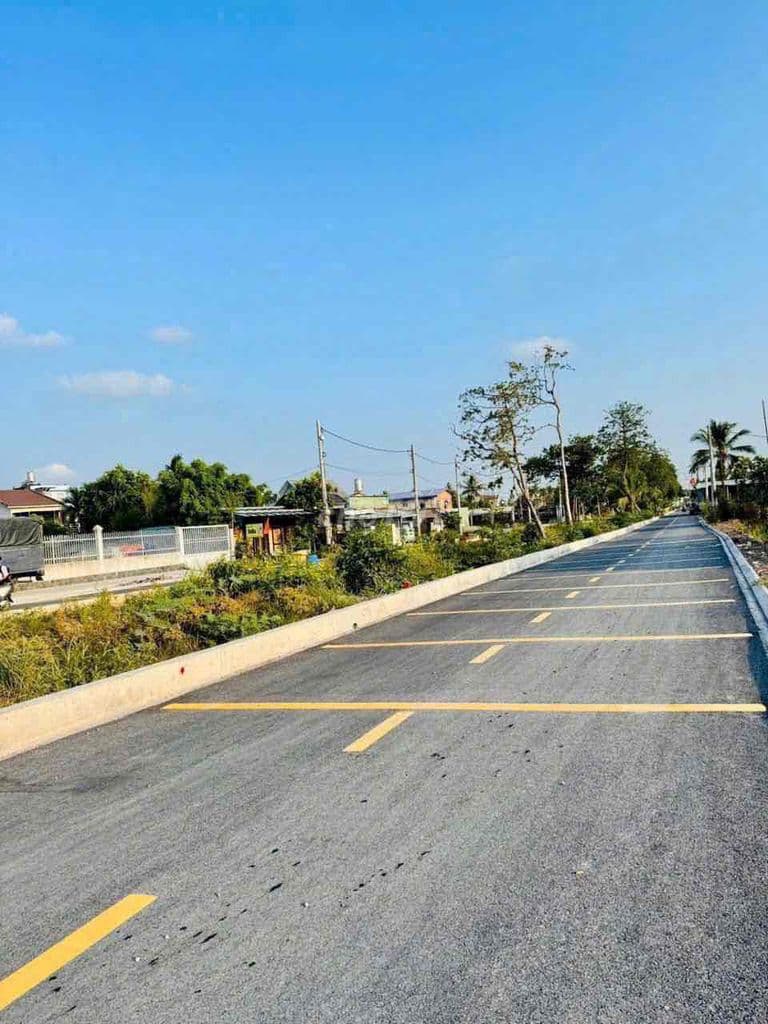 Bán đất DT: 4.3x20 HXH ngay Trường THCS Tô Ngọc Vân