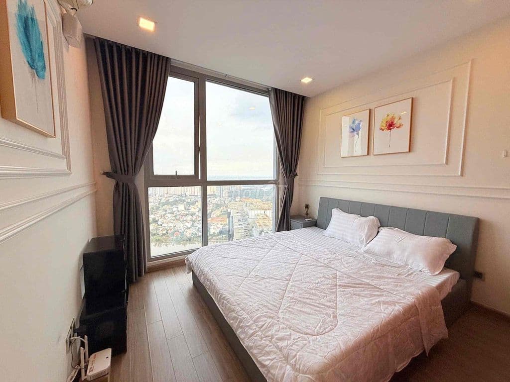 Giảm 300tr, cần bán gấp căn hộ 2pn - DT 80m ở đường Phạm Văn Đồng - Ảnh 2