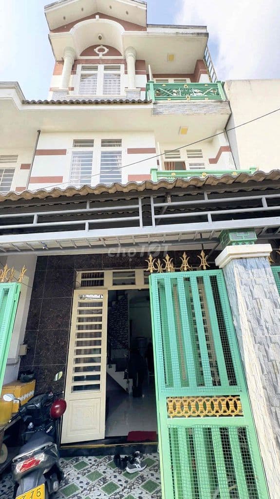 Chính Chủ Bán Nhà 3 Tầng 4.PN _ Sổ Riêng _ Chưa Qua Người Kinh Doanh