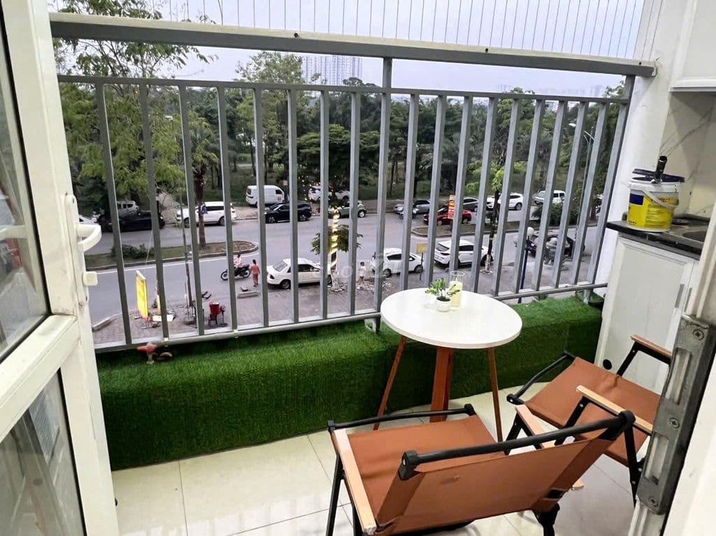 Bán gấp căn 2 ngủ, NT ngoại, view hồ giá 3,25 tỷ ở KĐT Thanh Hà, HN