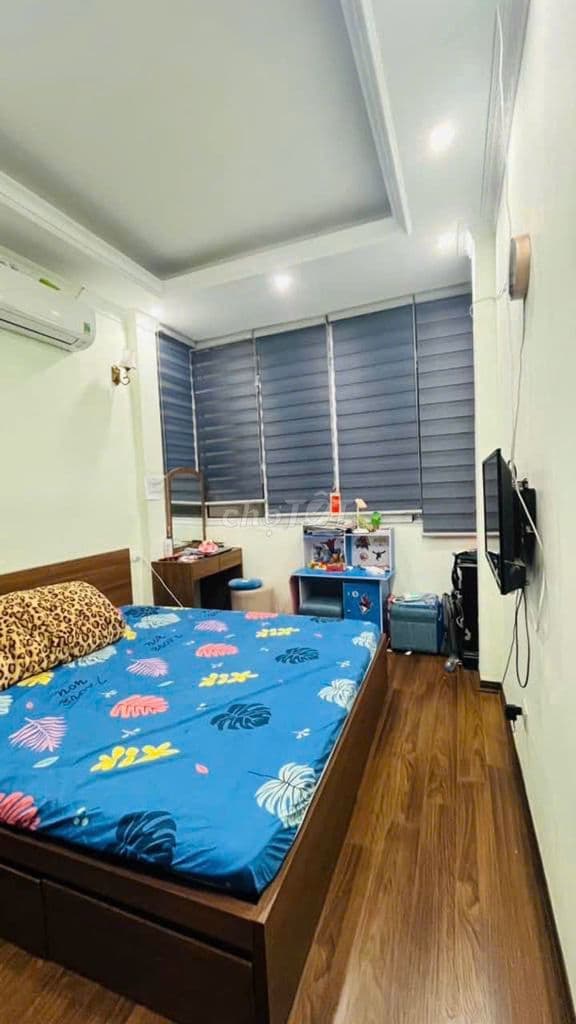 Bán nhà 4 tầng phố Phùng Chí Kiên, 33m- 30m ra ô tô tránh chỉ hơn 9 tỷ - Ảnh 2