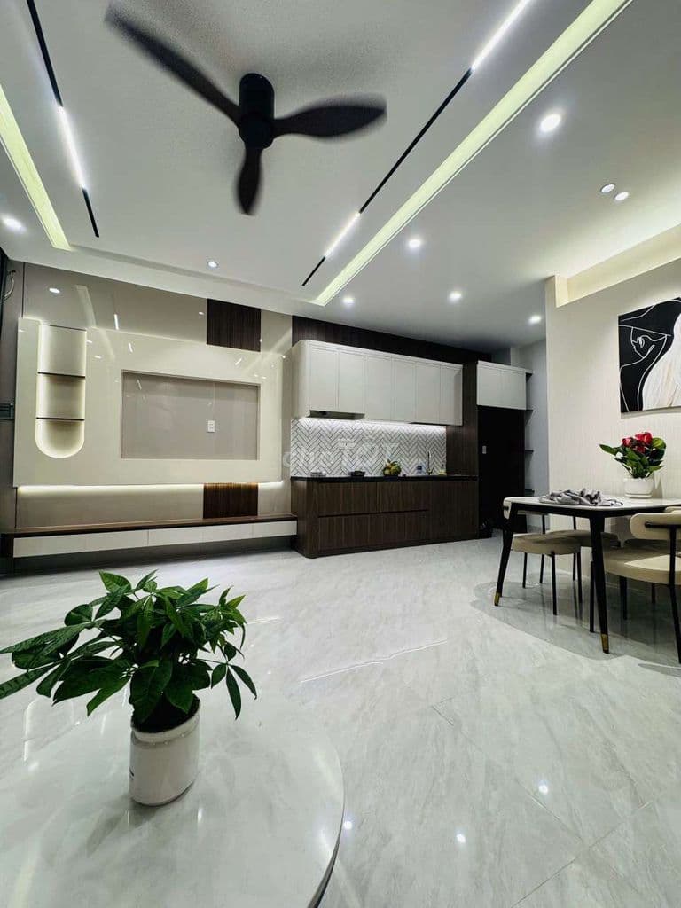 Nhà Q7, 35m2 thiết kế hiện đại Nhà mới dọn vào ở Liền. - Ảnh 2