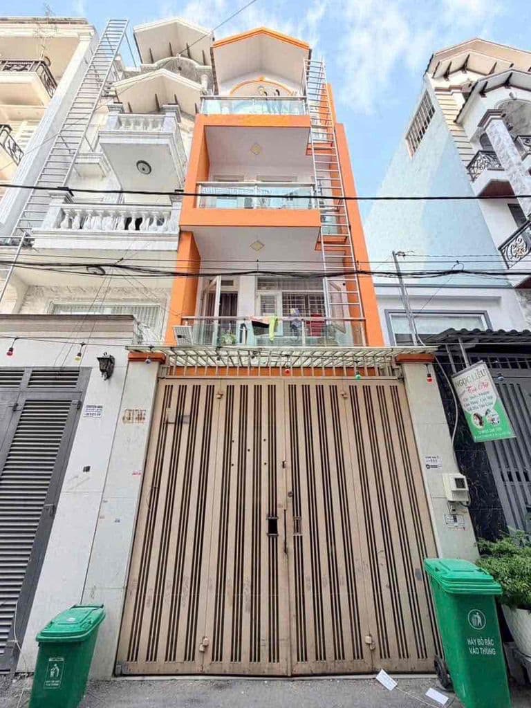 nhà hẻm xe hơi ngay chung cư dremhom phường 14