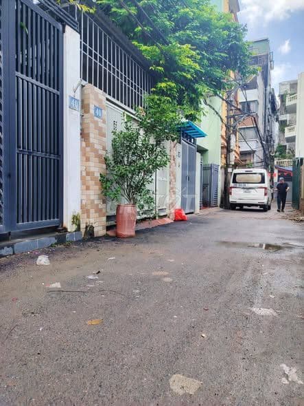 Nhà Lạc Long Quân OTO VÀO NHÀ NỘI THẤT ĐẸP