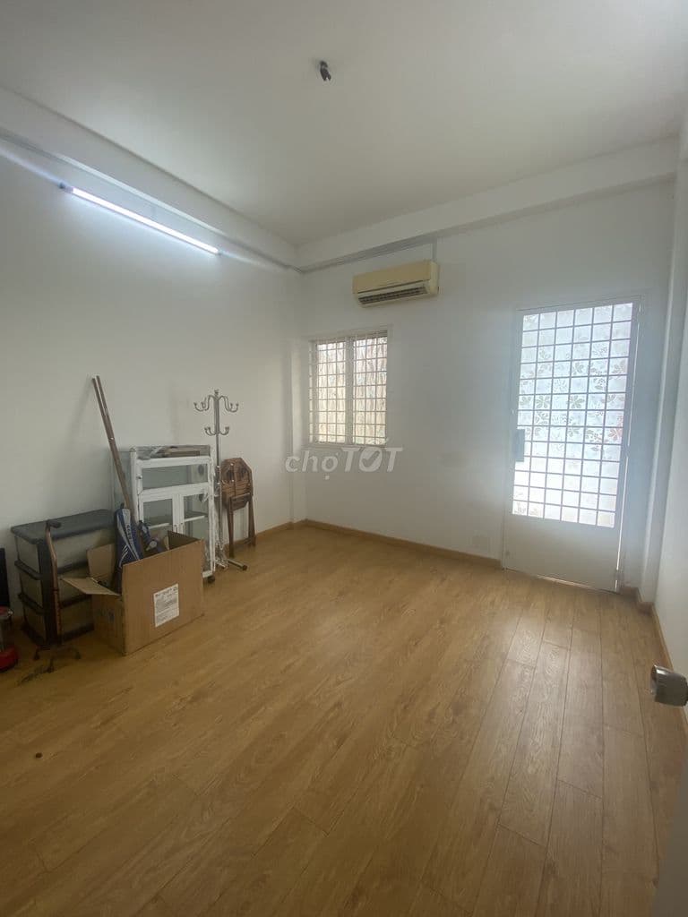 BÁN VÀ CHO THUÊ CĂN HỘ TRUNG TÂM QUẬN PHÚ NHUẬN