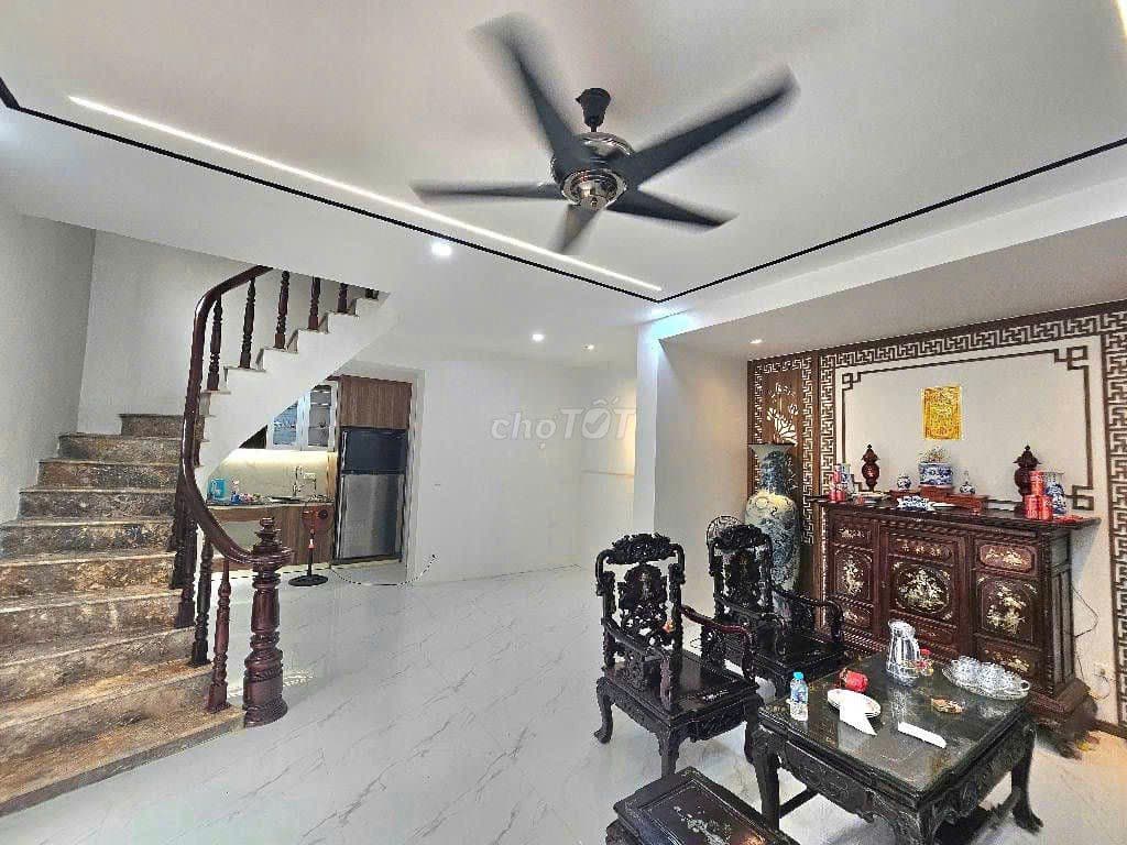 NGUYỄN VĂN CỪ - NHÀ ĐẸP Ở LUÔN - OTO VÀO TẬN NHÀ - VỊ TRÍ ĐẸP. 5.8 tỷ - Ảnh 2