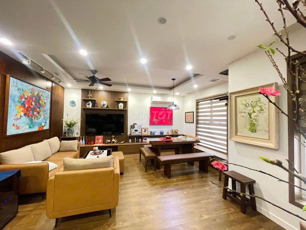 BÁN NHÀ QUẬN LONG BIÊN- PHỐ PHÁP CỔ- DÒNG TIỀN- DIỆN TÍCH LỚN- GIÁ NHẸ