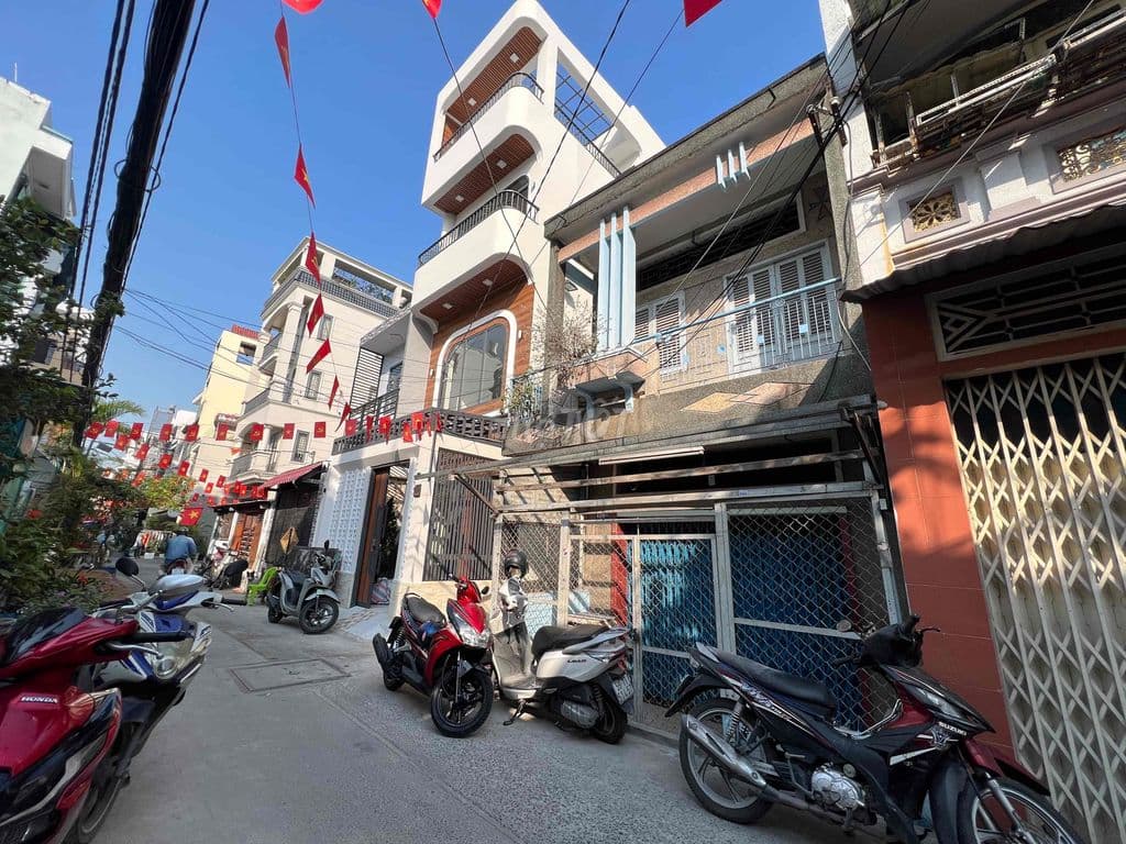 Bán Nhà Đường Nội Bộ 409A Hậu Giang Trung Tâm Quận 6 [ 4m x 14m 2 Tấm