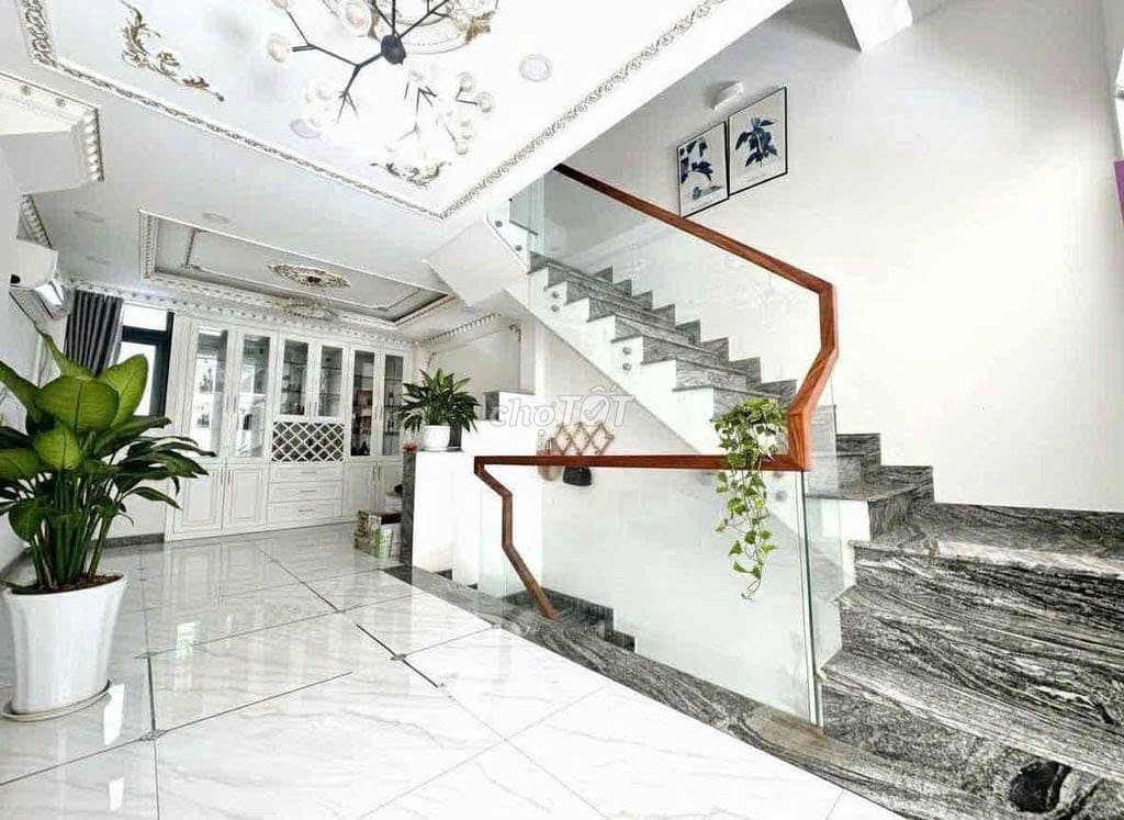 NHÀ ĐẸP TRƯỜNG THỌ GẦN METRO_CHỈ 7.8 TỶ_4 TẦNG ĐẲNG CẤP_ĐƯỜNG Ô TÔ - Ảnh 3