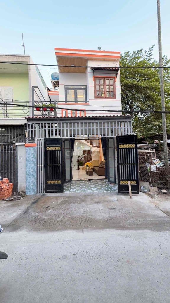 Nhà Đẹp, Hẻm Thông Xe Hơi, Vị Trí Thuận Tiện, Quận 12