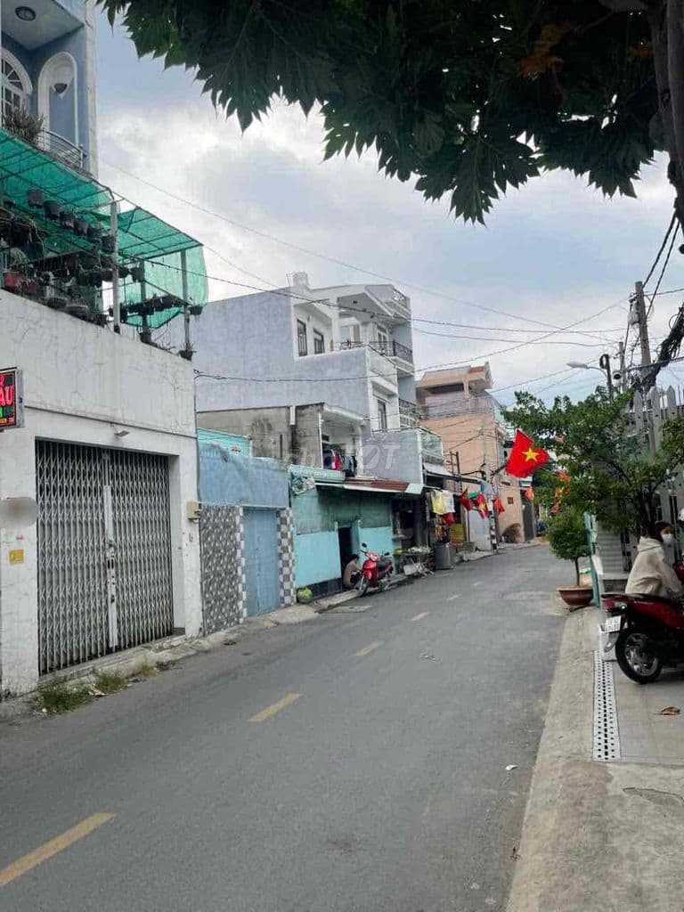 Nhà chính chủ 1 đời, 4x18, 72m² 3 tầng, hẻm 8m Nguyễn Duy Cung, 6.2 tỷ - Ảnh 2