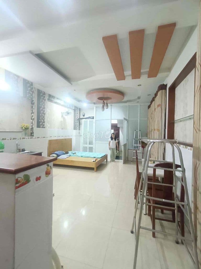 NHÀ GÓC 2 MẶT TIỀN – CÁCH NGUYỄN ẢNH THỦ 30M – 4 TẦNG KIÊN CỐ – 6PN - Ảnh 2