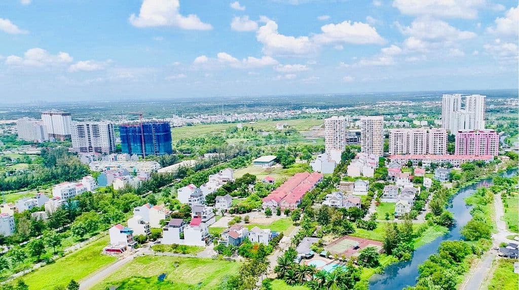 BÁN ĐẤT KDC CONIC. DT : 126M2. GIÁ BÁN : 8,5 TỶ (TL)