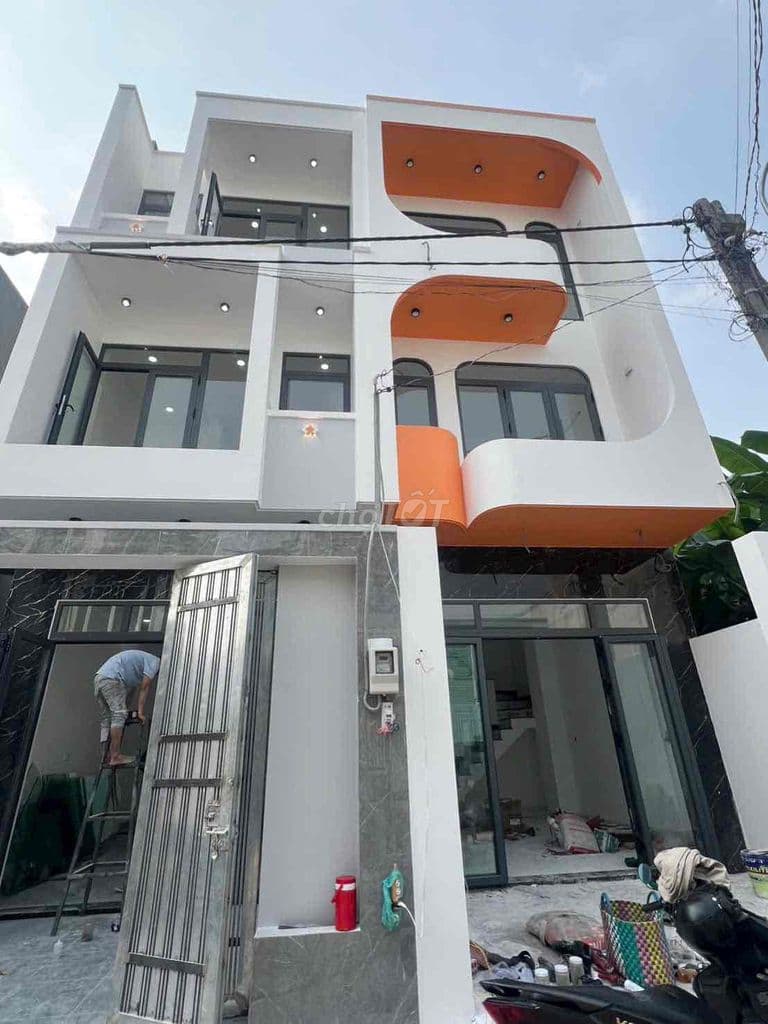 NHÀ 3 TẦNG MỚI XD - ĐƯỜNG VÕ VĂN HÁT 5.85 TỶ